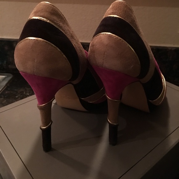 BCBG MAXAZRIA Linden High Heel Shoes - Picture 4 of 7